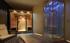 Ferrara Rooms